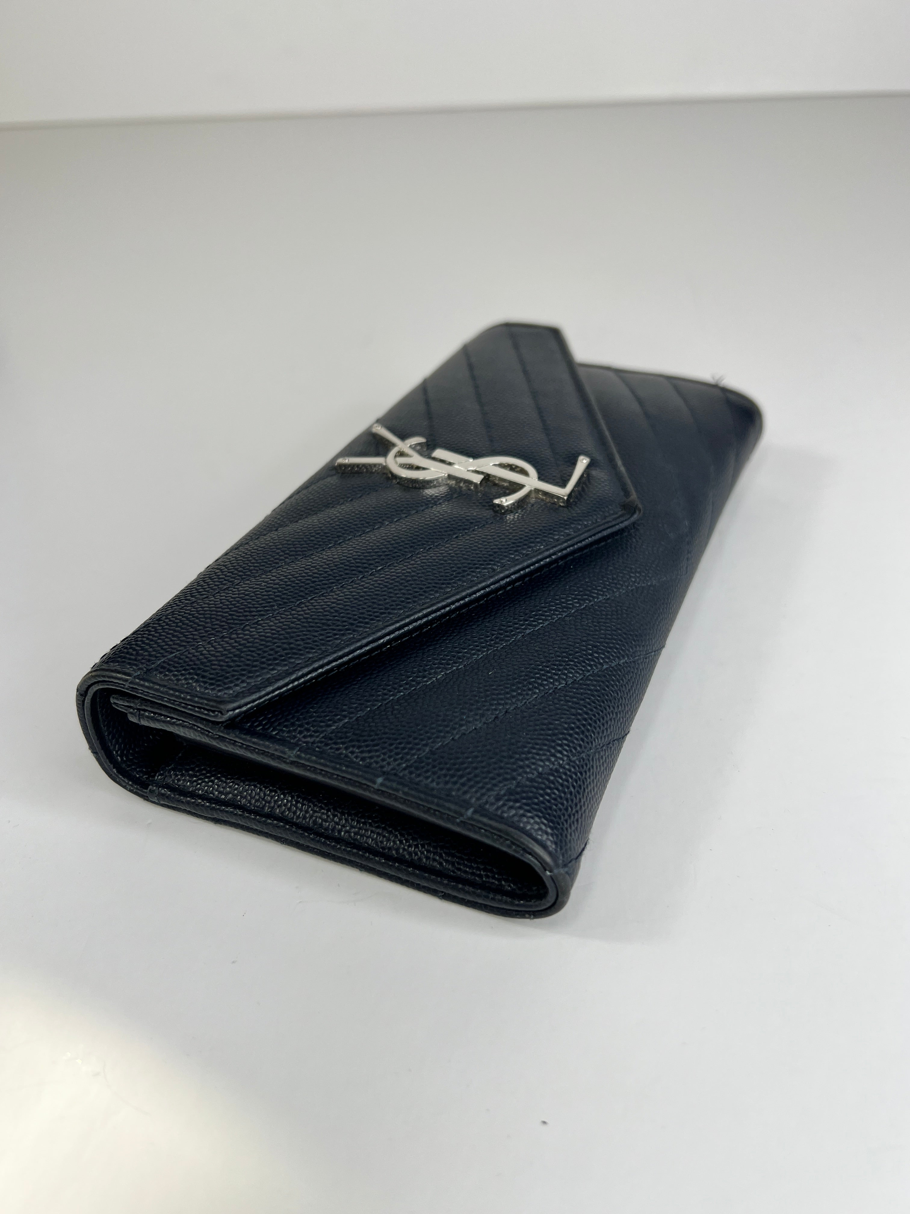 Saint laurent outlet flap wallet