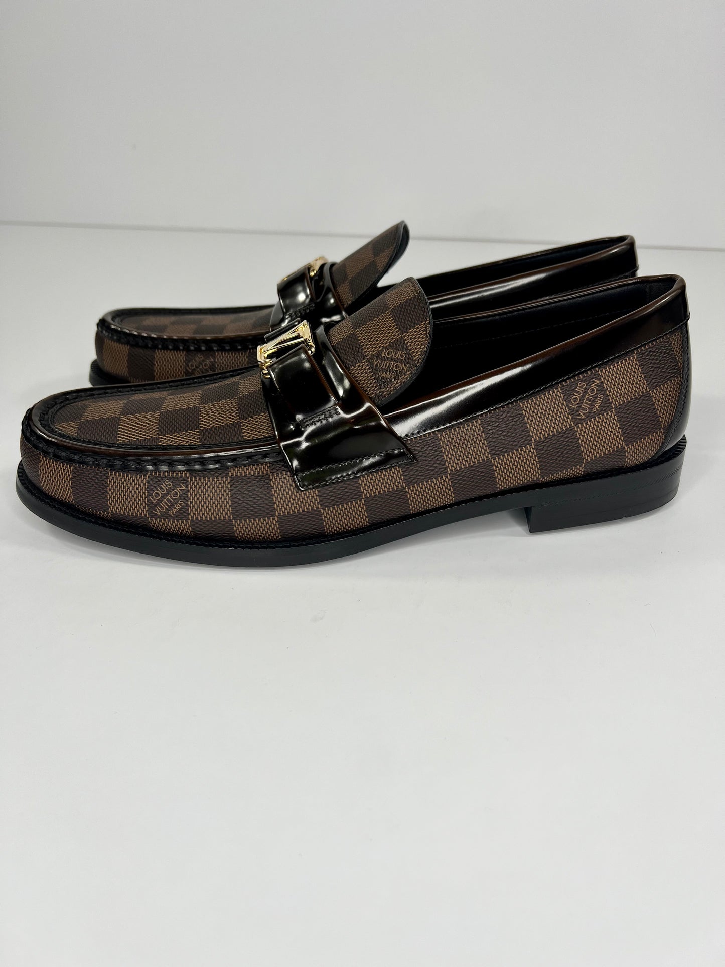 Buy Pre-owned & Brand new Luxury Louis Vuitton Major Loafer Online